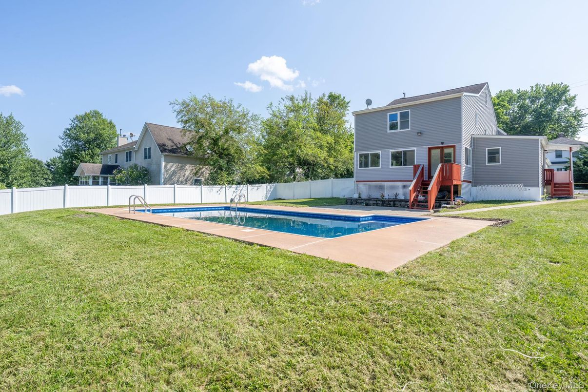 Backyard, Exterior, Pool