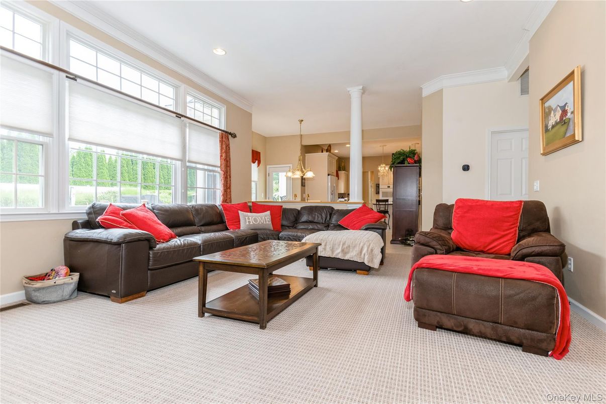 Interior, Living room, Pendant Lights, Recessed Lighting