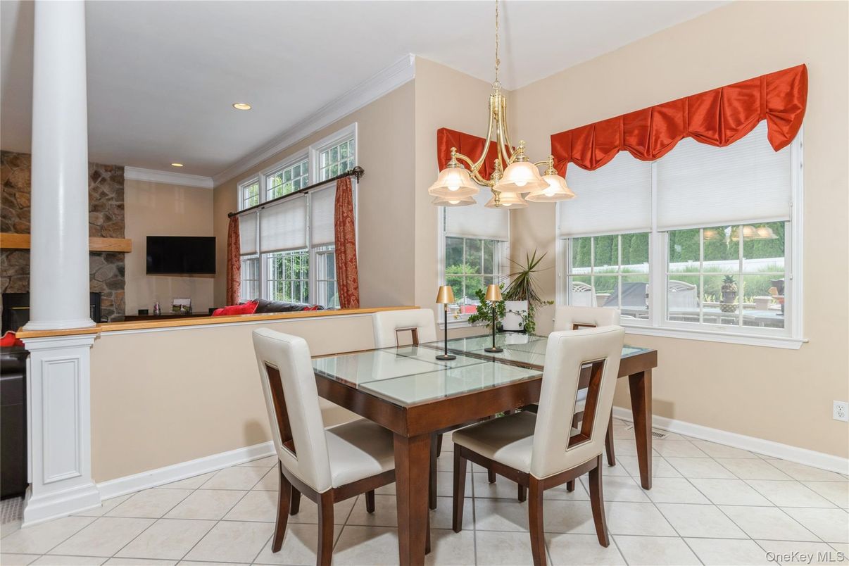 Dining room, Fireplace, Interior, Pendant Lights, Recessed Lighting