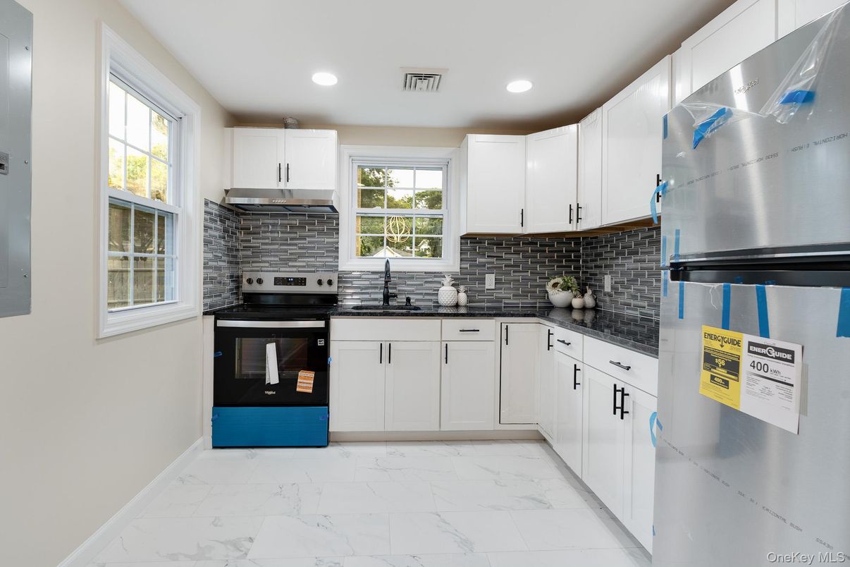 Interior, Kitchen, Marble, Recessed Lighting, Stainless Steel Appliances