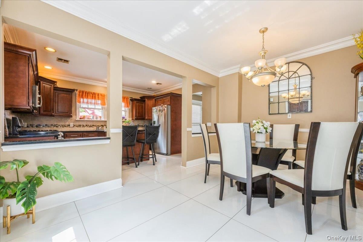 Chandelier, Dining room, Interior, Kitchen, Recessed Lighting