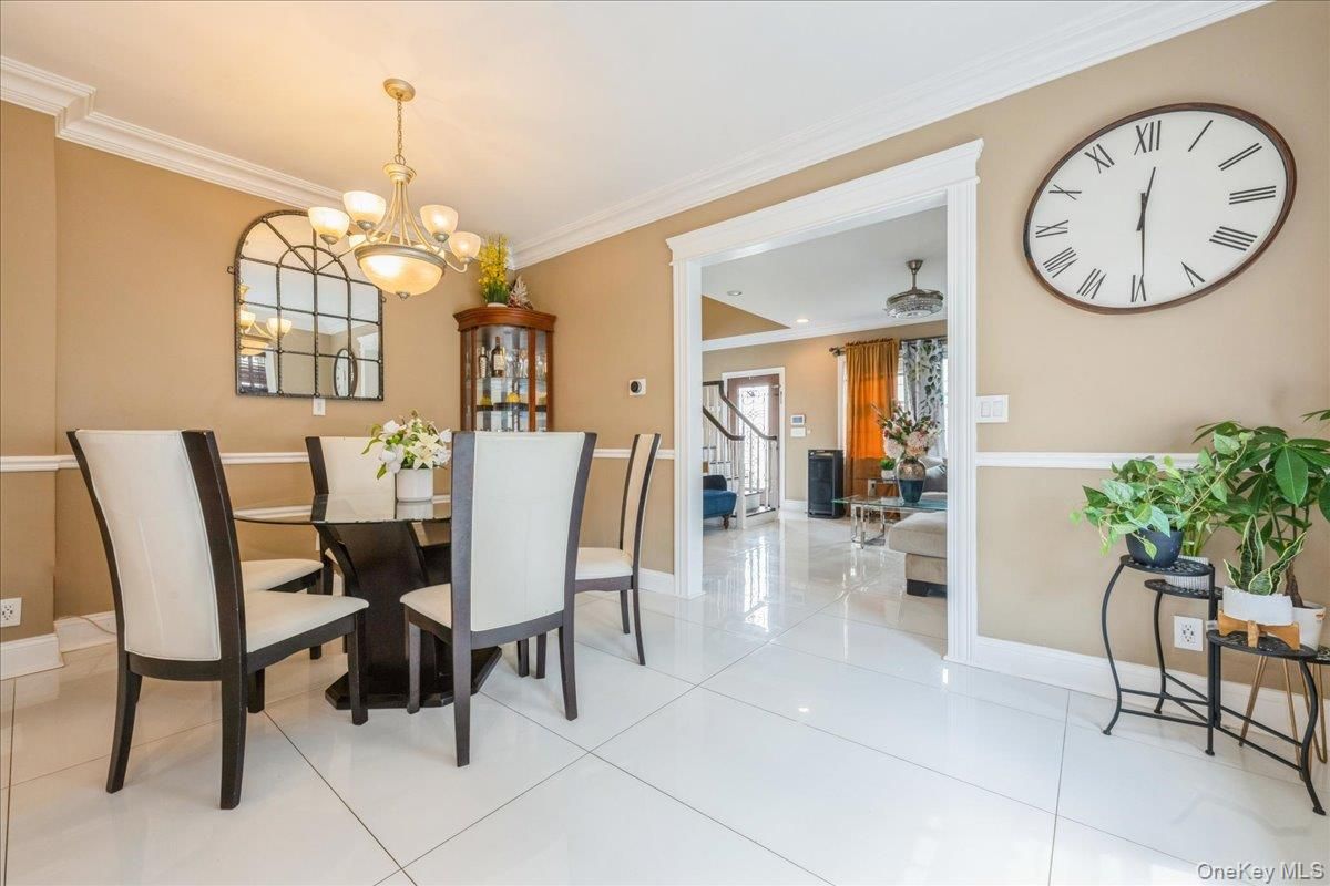 Chandelier, Dining room, Interior