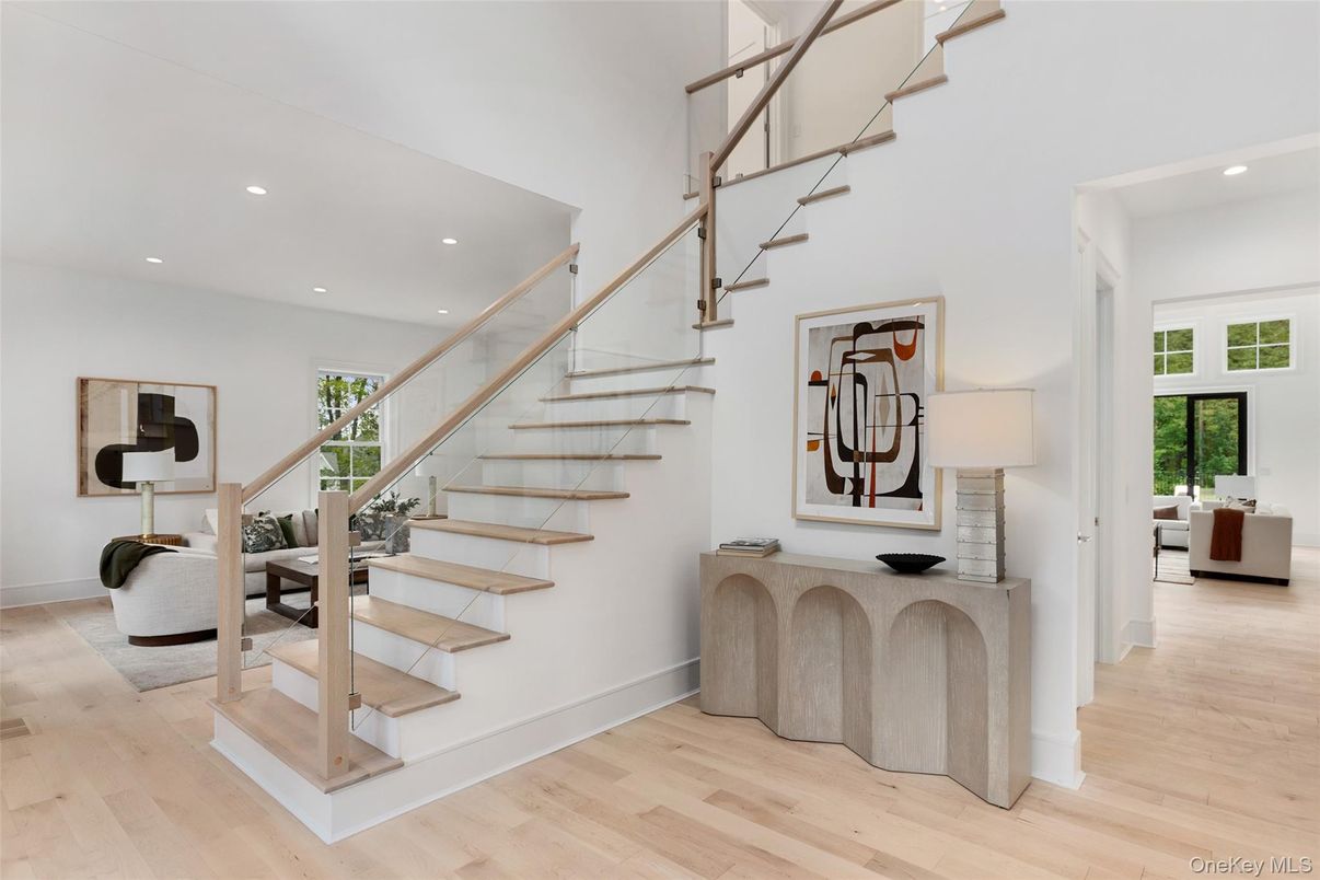 Interior, Recessed Lighting, Wood Texture Flooring