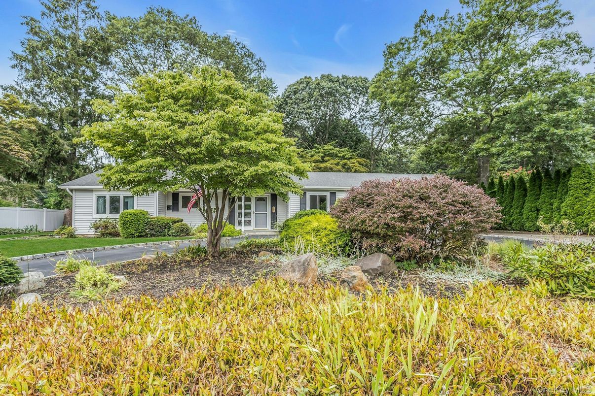 Backyard, Exterior, Facade, Ranch
