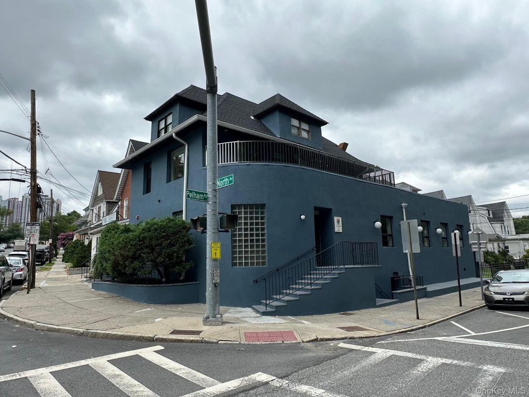 Exterior, Facade, Condo Building