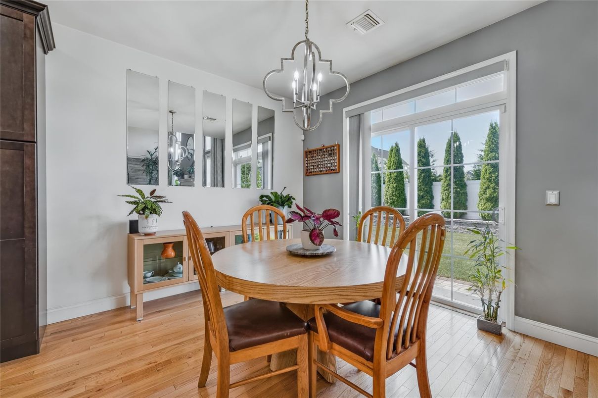 Chandelier, Dining room, Interior, Pendant Lights, Wood Texture Flooring