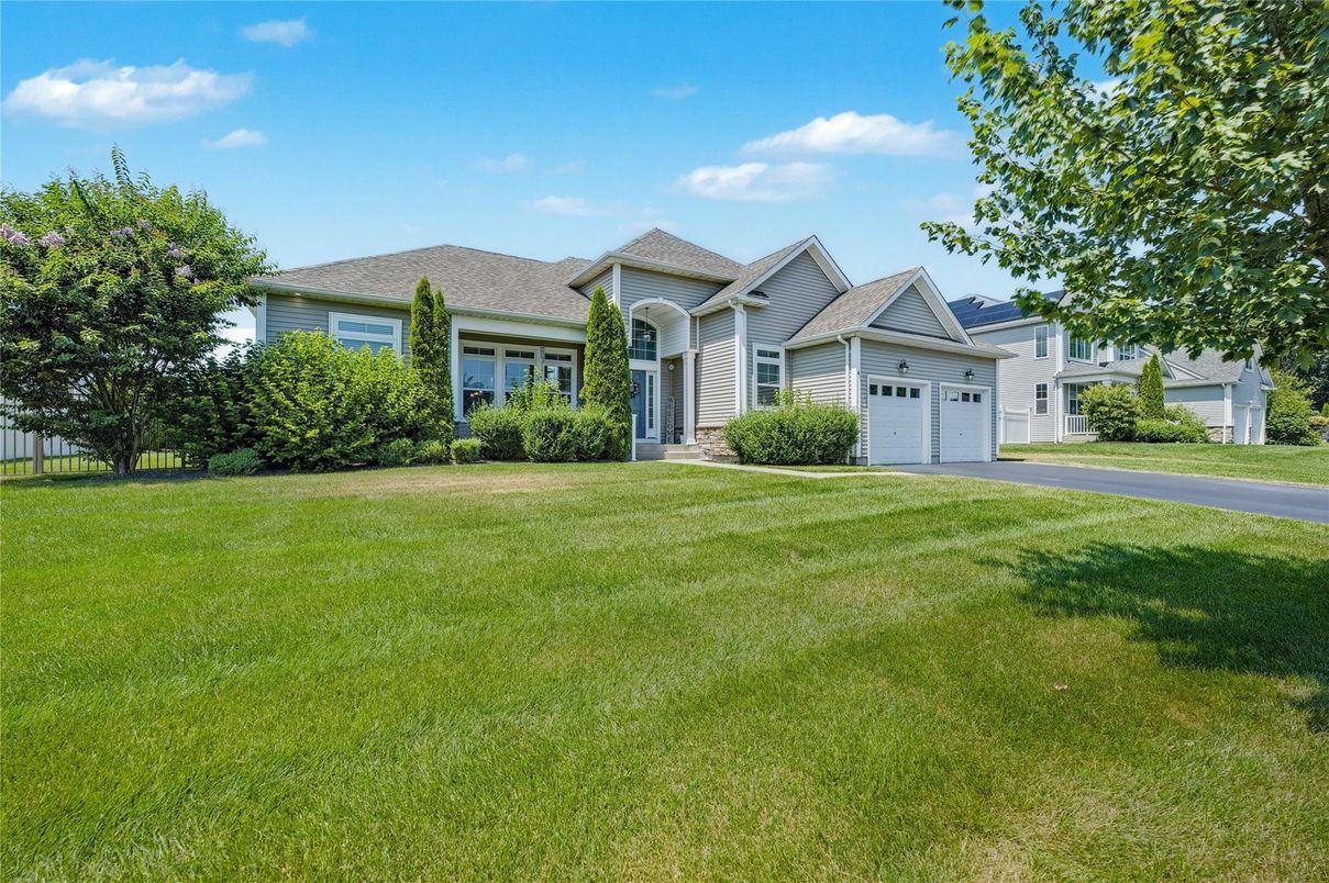 Attached, Backyard, Exterior, Facade, Cape Cod