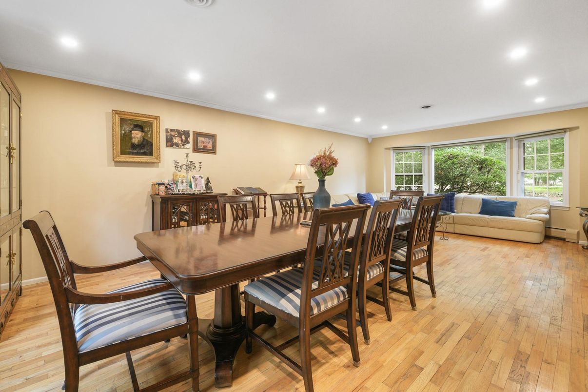 Dining room, Interior, Recessed Lighting, Wood Texture Flooring