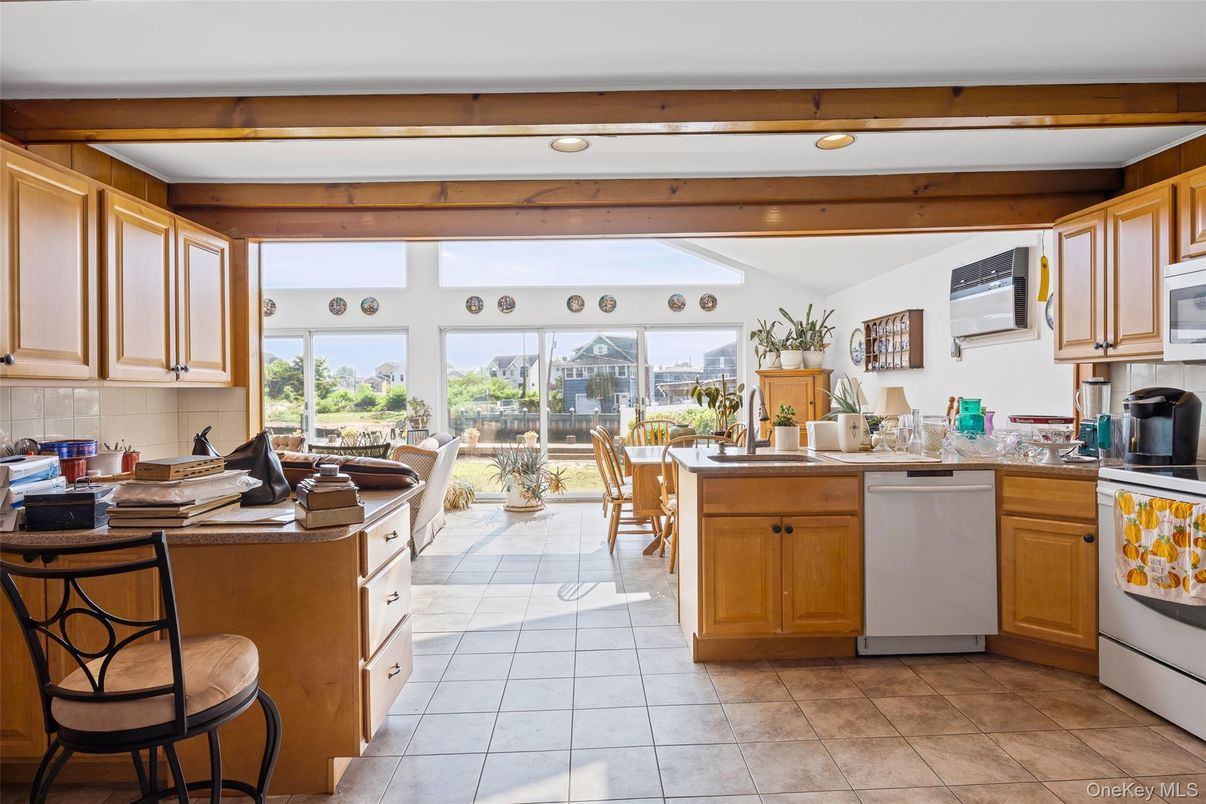 Dining room, Interior, Kitchen, Recessed Lighting, Wooden Beams