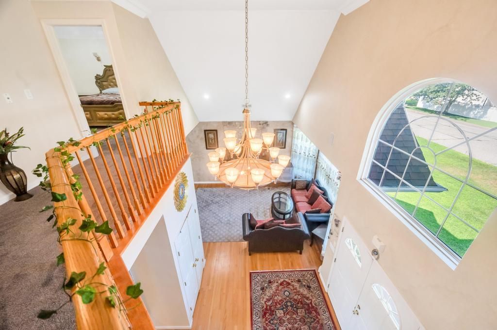 Chandelier, Interior, Recessed Lighting, Wood Texture Flooring