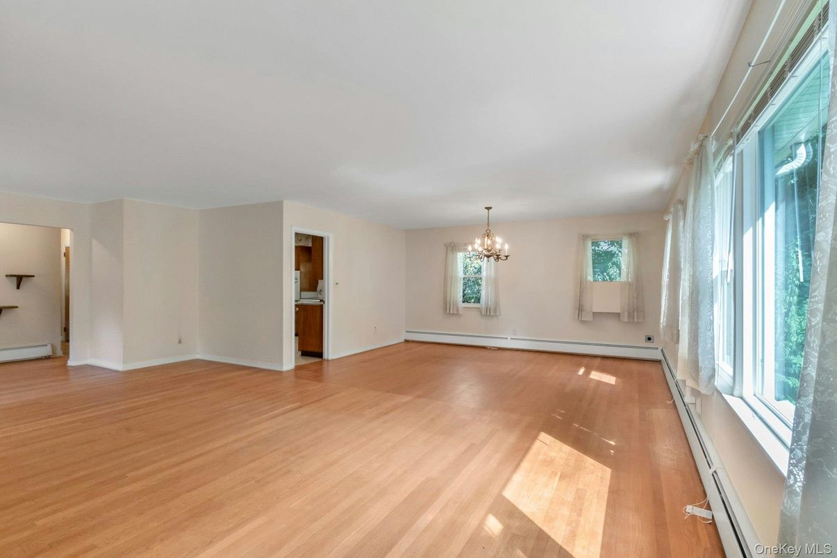 Chandelier, Empty room, Interior, Wood Texture Flooring