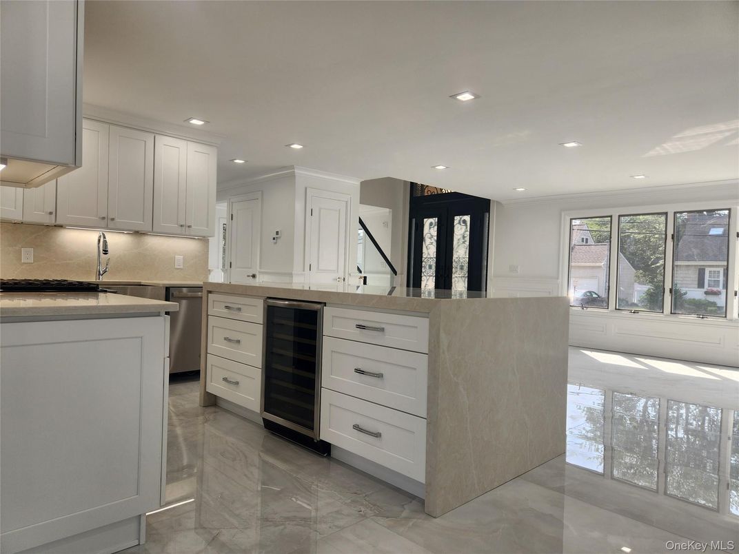 Interior, Kitchen, Marble, Recessed Lighting
