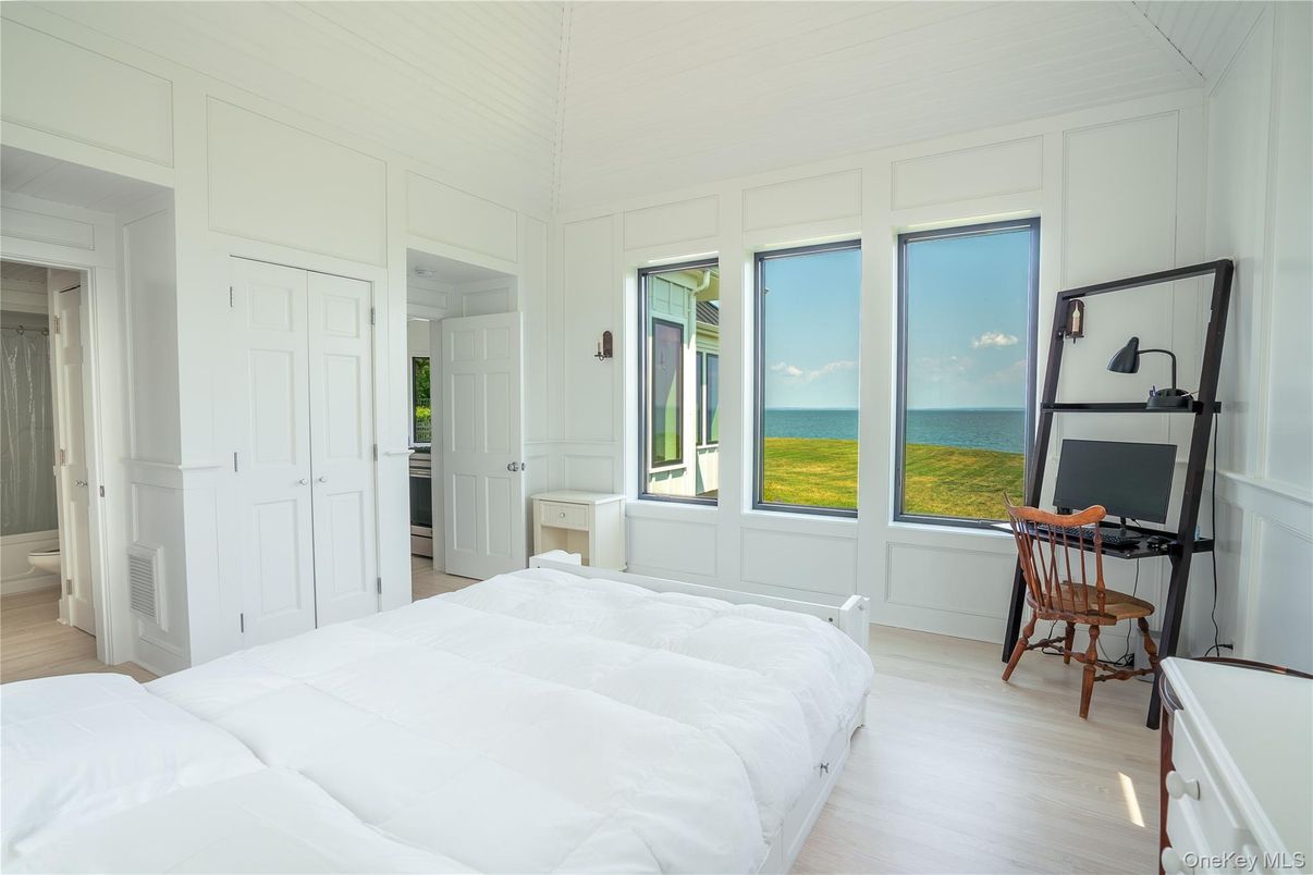 Bedroom, Interior, Water, Wood Texture Flooring