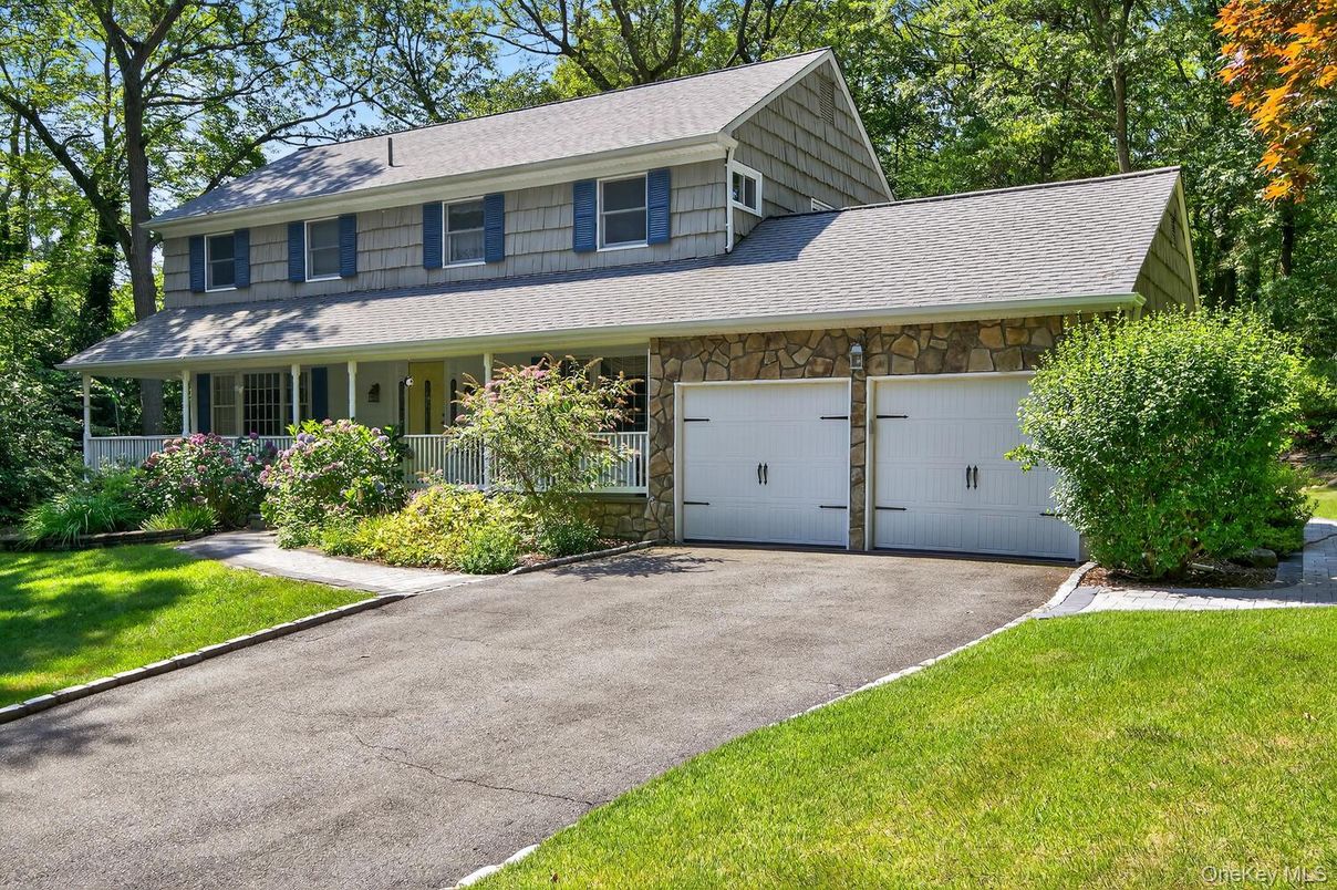 Attached, Exterior, Facade, Georgian