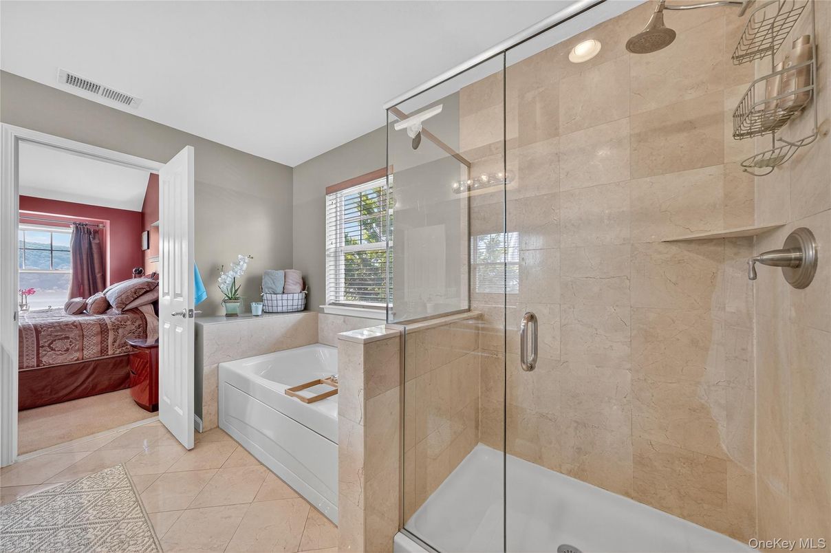 Bathroom, Bedroom, Glass Shower, Interior, Recessed Lighting