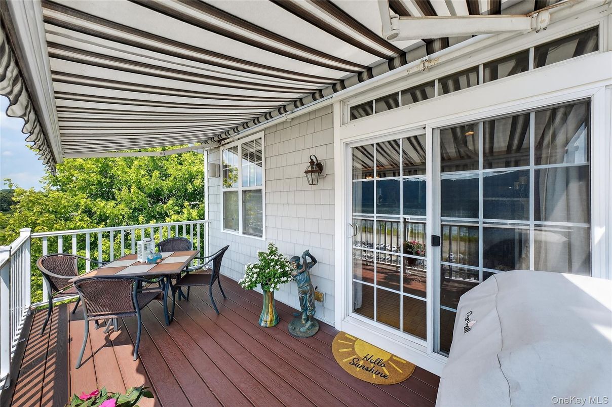Exterior, Wood Texture Flooring