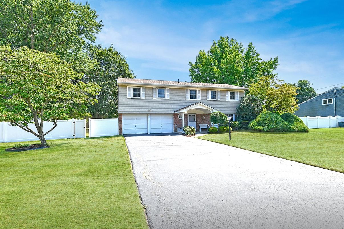 Attached, Backyard, Exterior, Facade, Raised Ranch