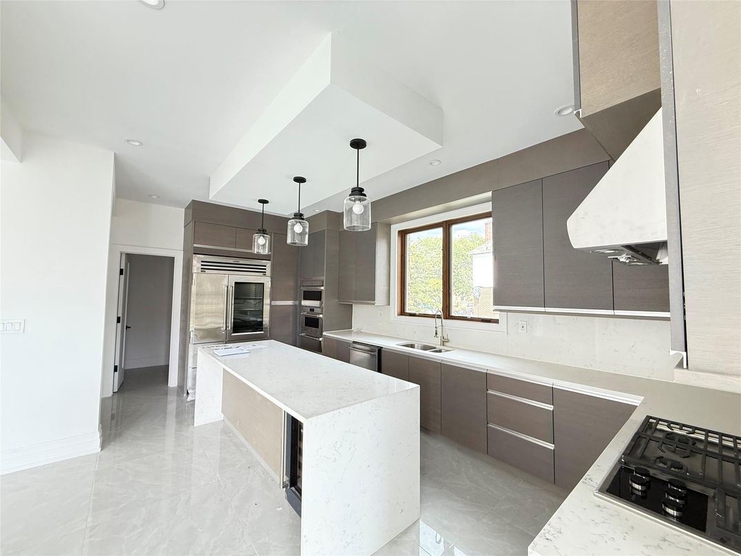 Interior, Kitchen, Pendant Lights, Recessed Lighting, Stainless Steel Appliances