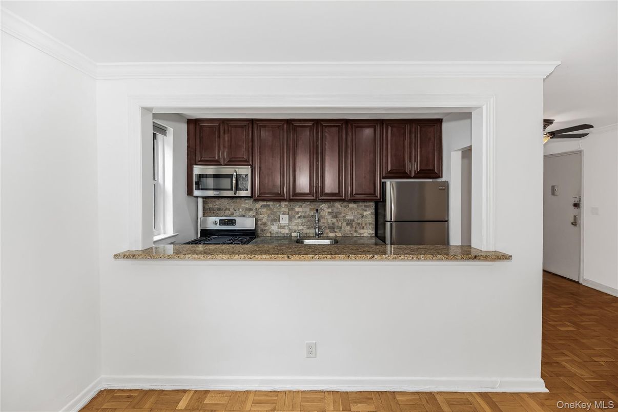 Interior, Kitchen, Stainless Steel Appliances, Wood Texture Flooring