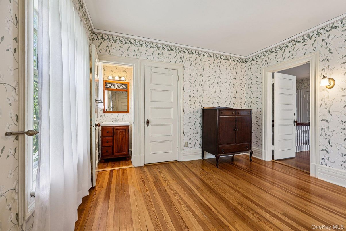 Bathroom, Interior, Wood Texture Flooring
