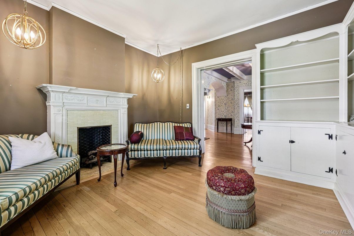 Fireplace, Interior, Pendant Lights, Wood Texture Flooring