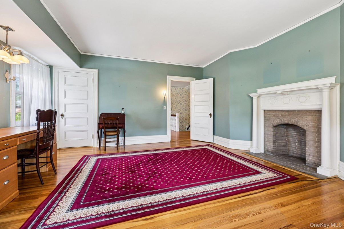 Fireplace, Interior, Pendant Lights, Wood Texture Flooring