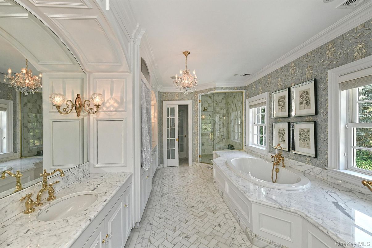 Bathroom, Chandelier, Dual Sink Vanities, Glass Shower, Interior