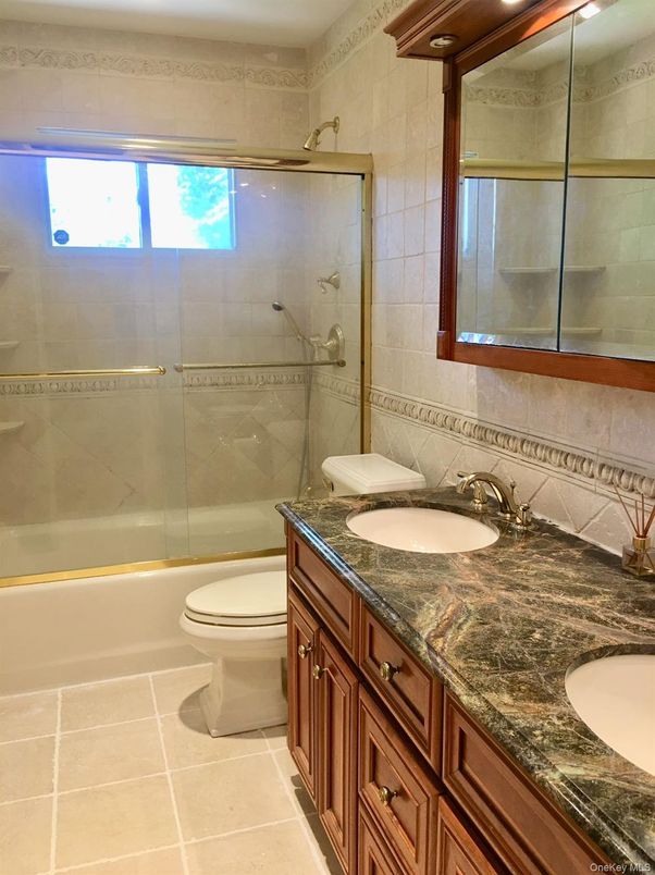 Bathroom, Dual Sink Vanities, Glass Shower, Interior