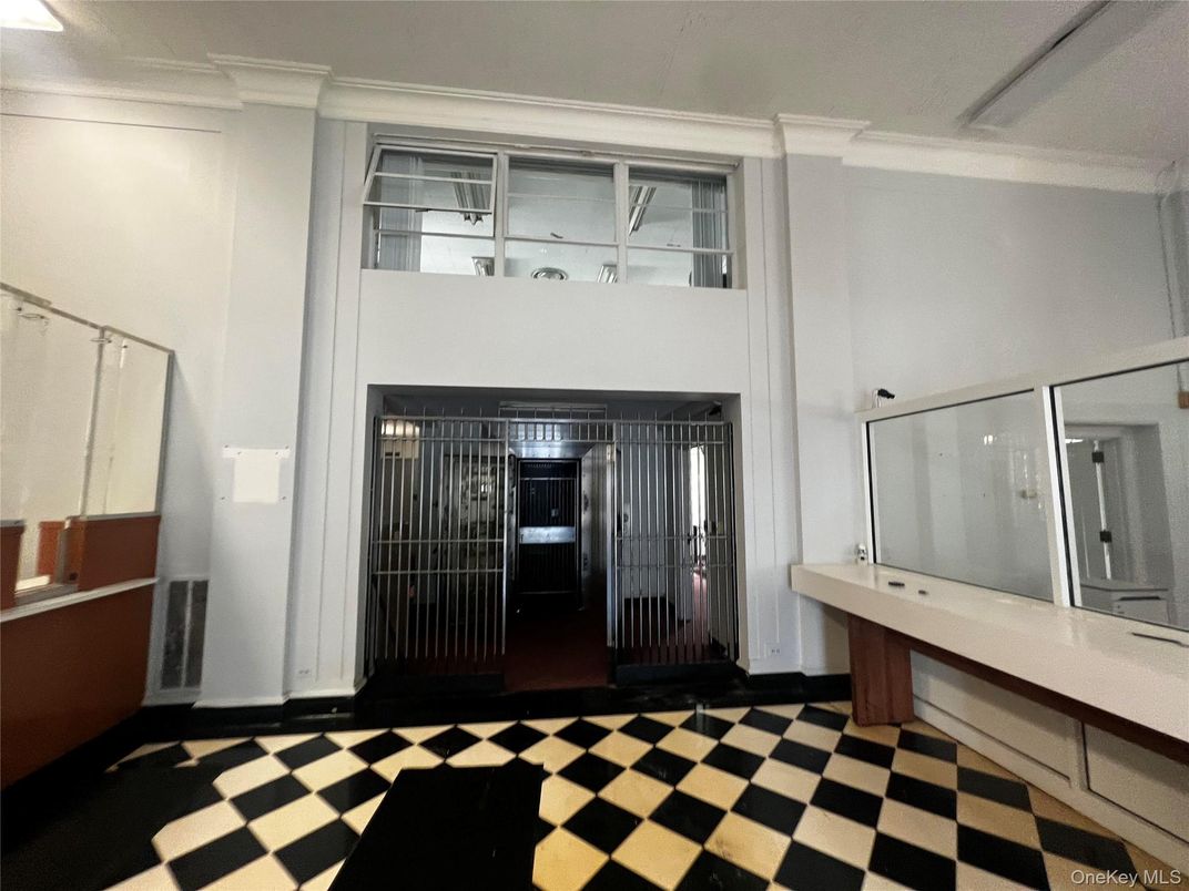 DE Listing image placeholder