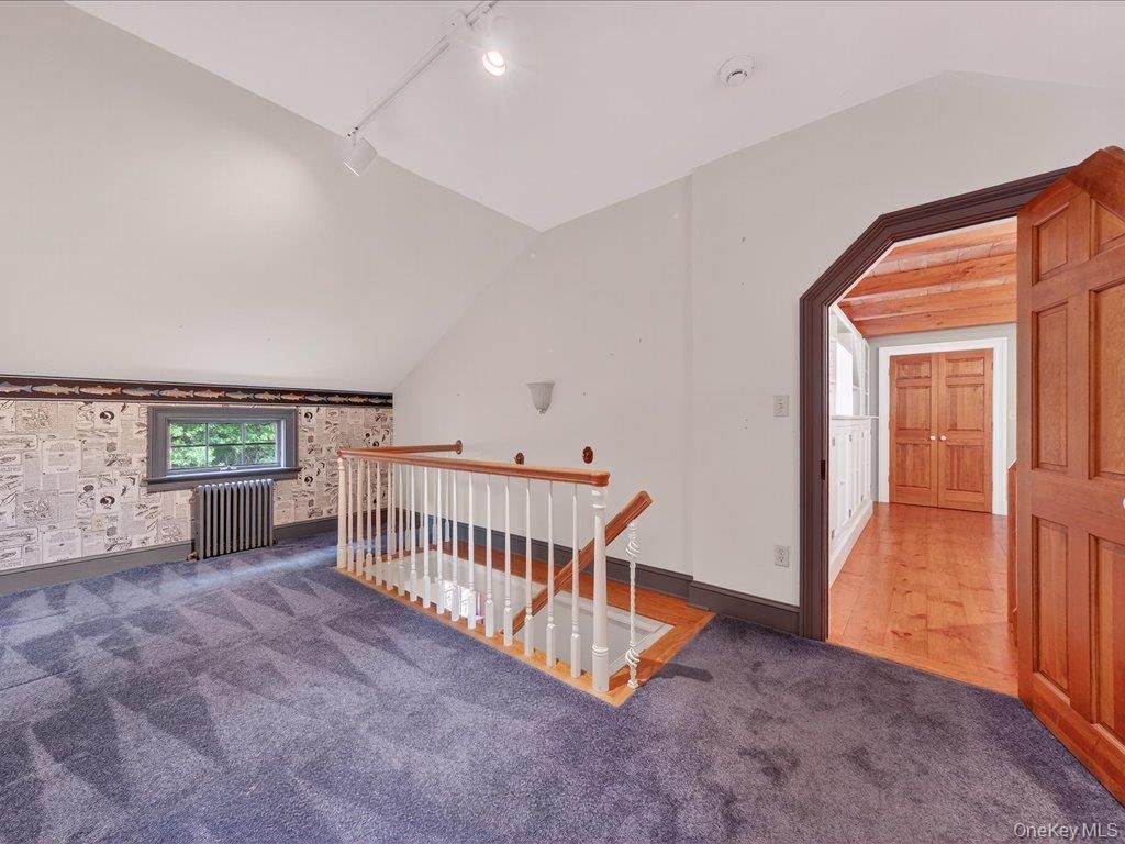 Empty room, Interior, Recessed Lighting, Stone Walls