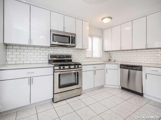 Interior, Kitchen, Stainless Steel Appliances