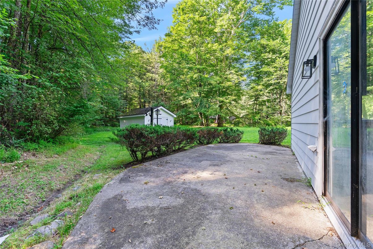 Backyard, Detached Garage, Exterior