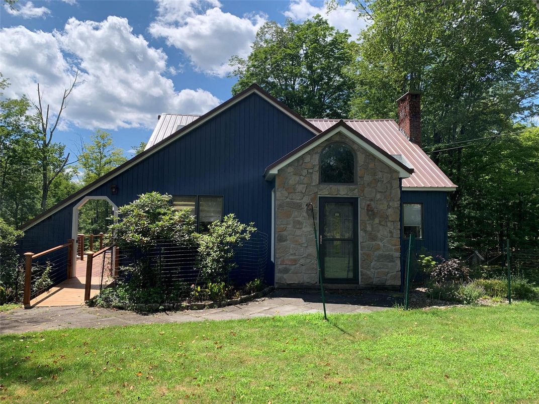 Backyard, Exterior, Facade, A Frame