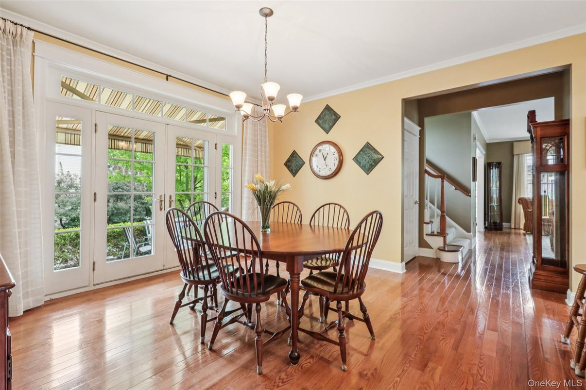 Chandelier, Dining room, Interior, Wood Texture Flooring