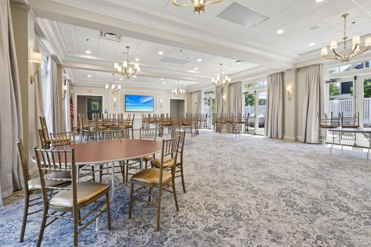 Chandelier, Dining room, Interior, Pendant Lights, Recessed Lighting