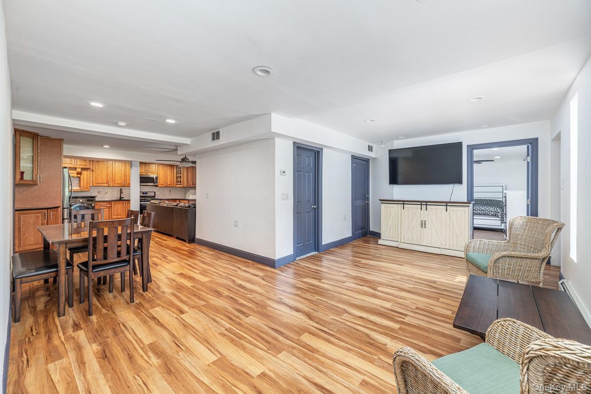 Dining room, Interior, Kitchen, Recessed Lighting, Stainless Steel Appliances, Wood Texture Flooring