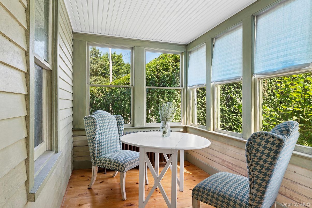 Interior, Sun Room, Wood Texture Flooring