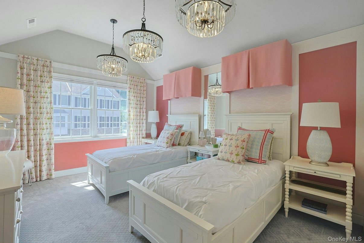 Bedroom, Chandelier, Interior, Pendant Lights
