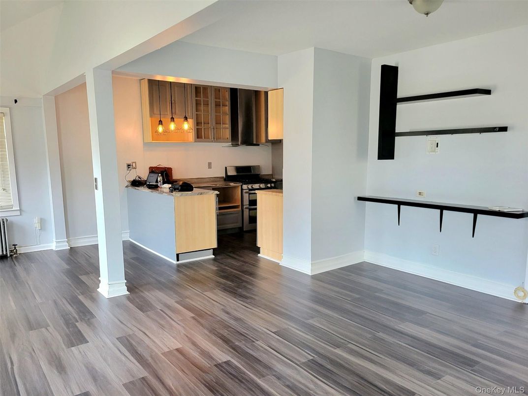 Interior, Kitchen, Pendant Lights, Wood Texture Flooring