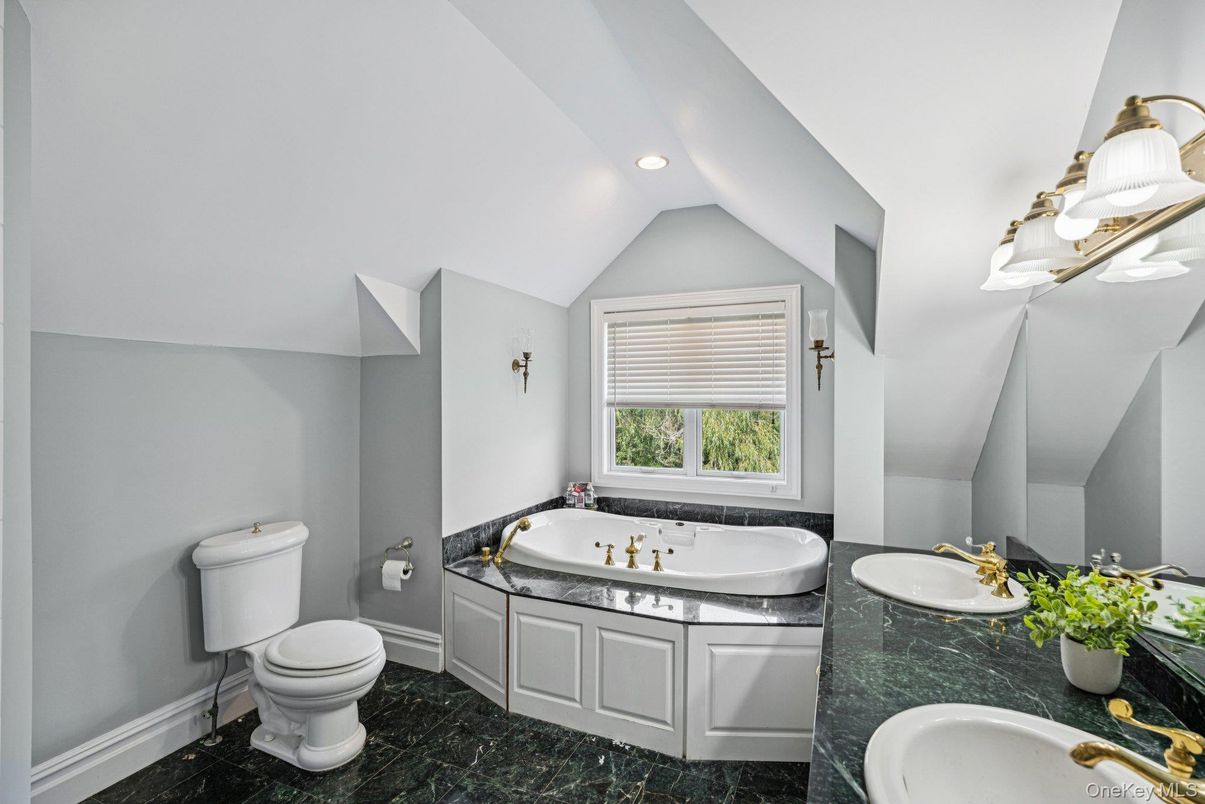 Bathroom, Dual Sink Vanities, Interior, Marble, Recessed Lighting