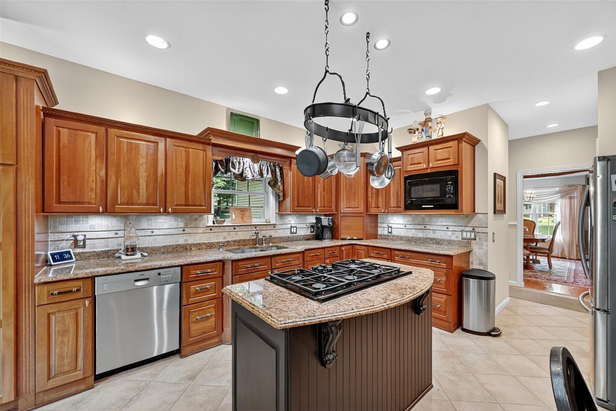 Interior, Kitchen, Pendant Lights, Recessed Lighting, Stainless Steel Appliances