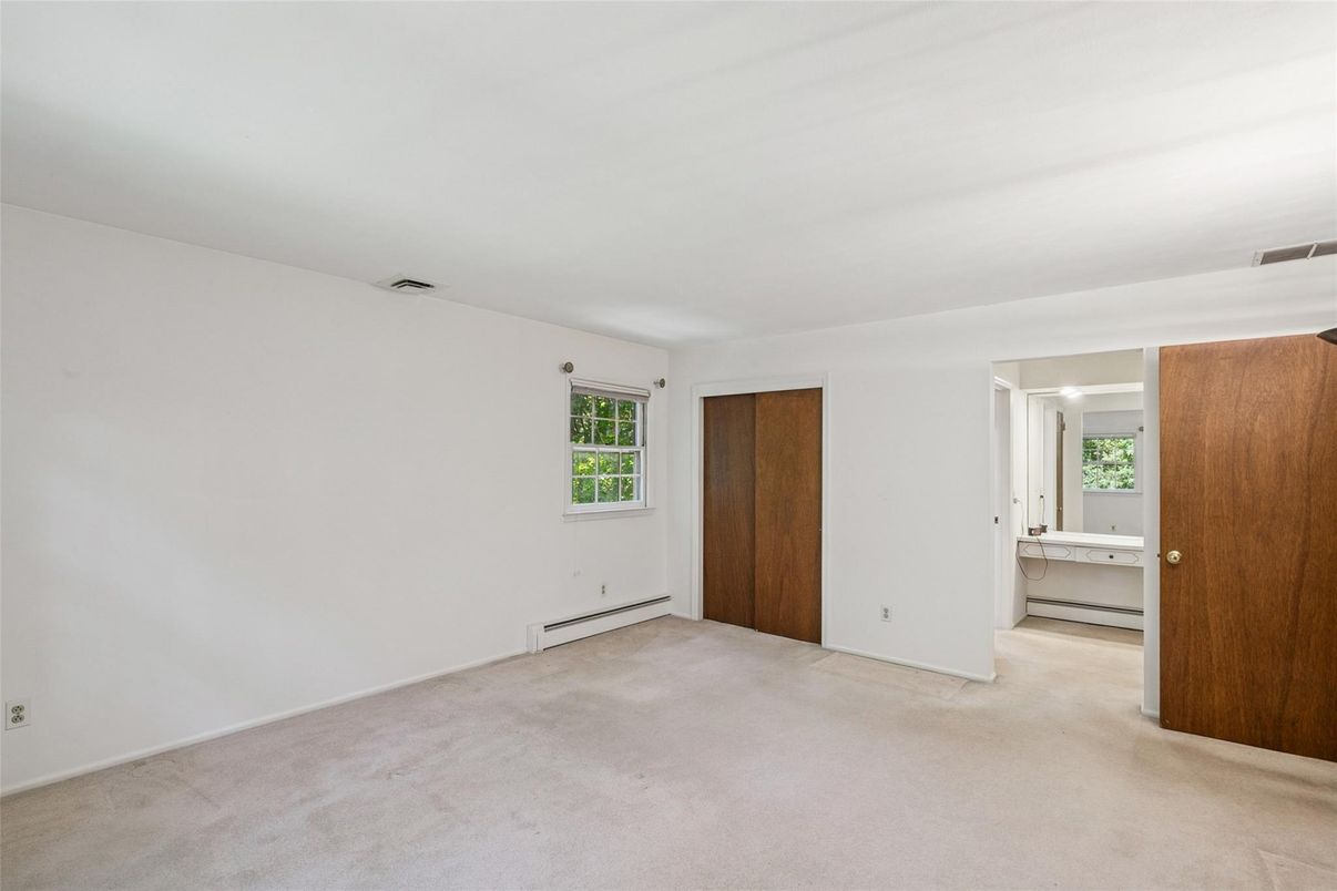 Bathroom, Empty room, Interior