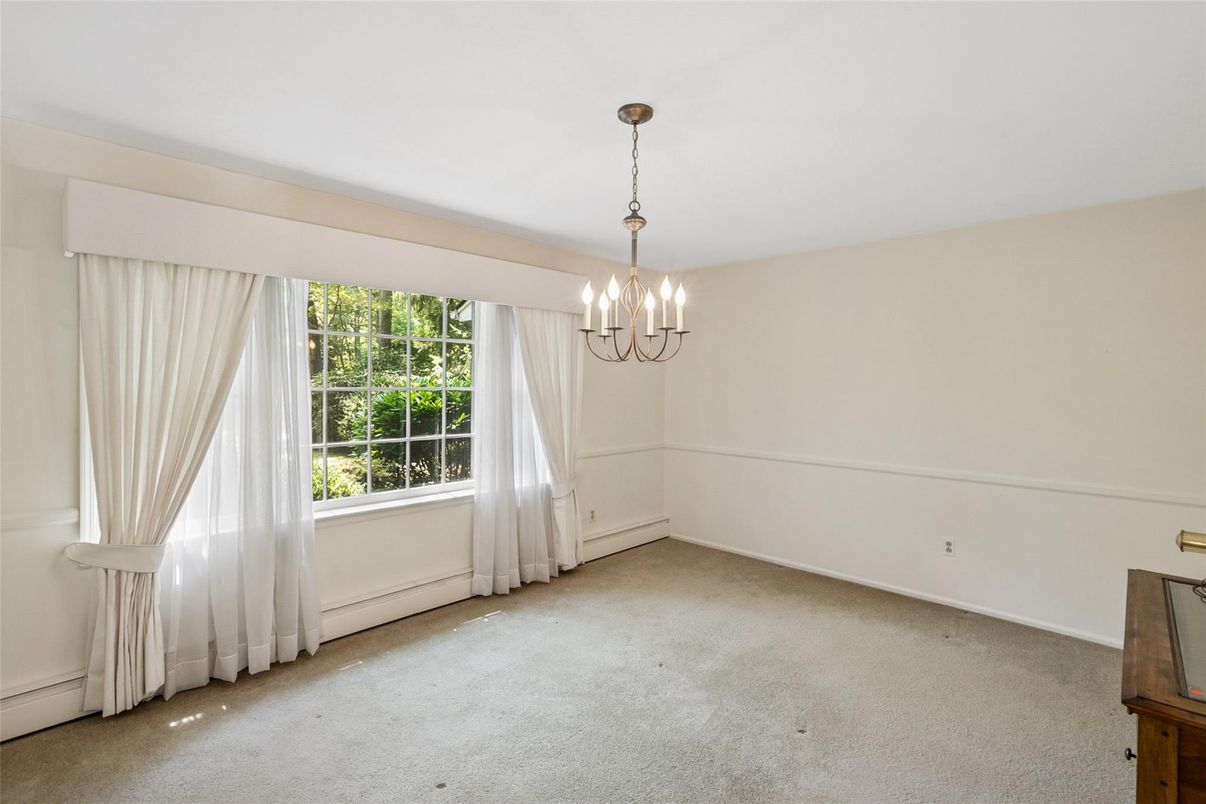 Chandelier, Empty room, Interior