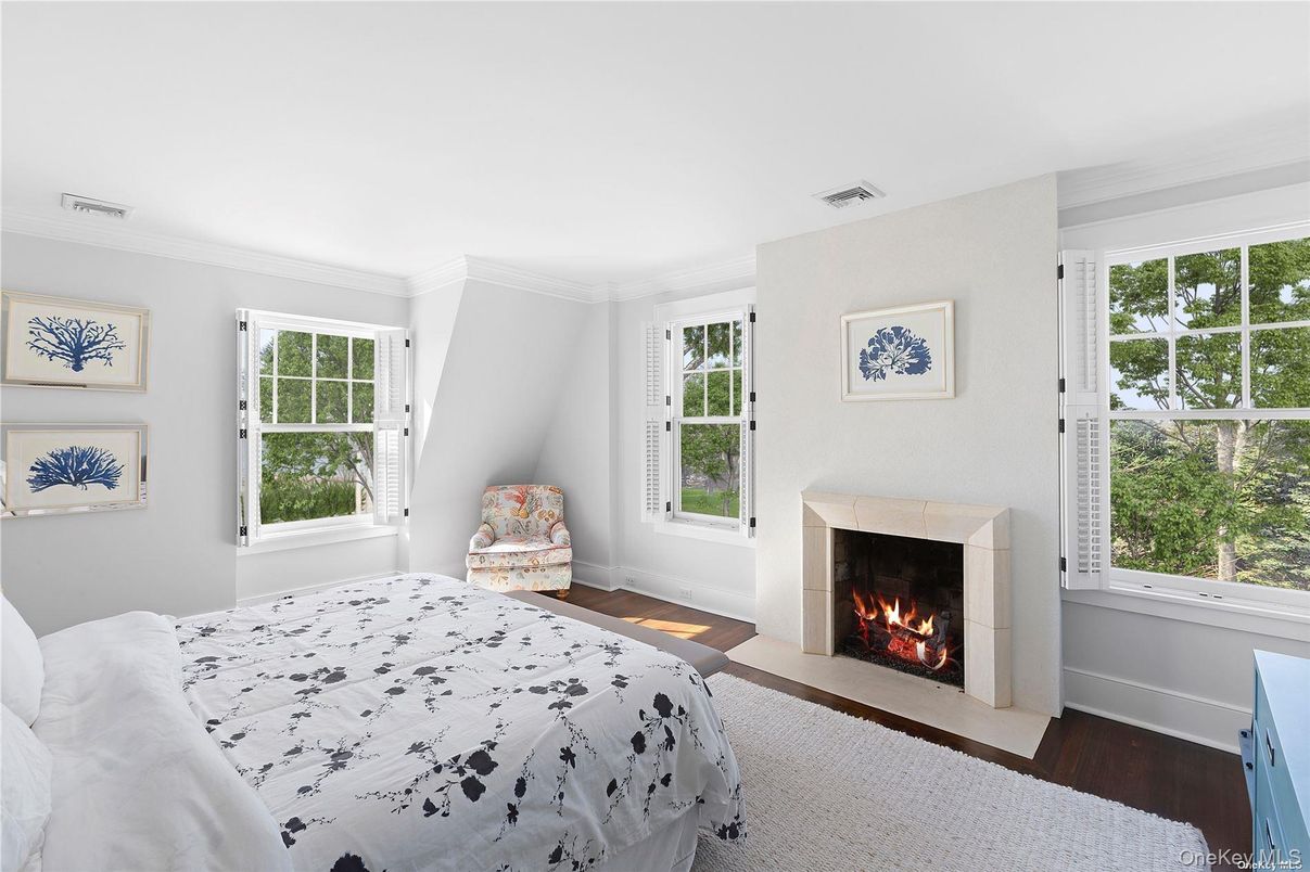 Bedroom, Fireplace, Interior, Wood Texture Flooring