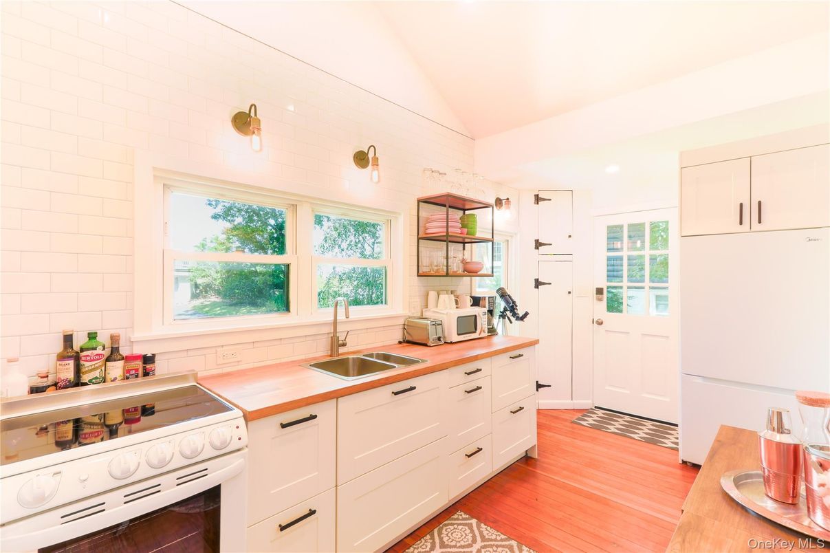 Interior, Kitchen, Wood Texture Flooring