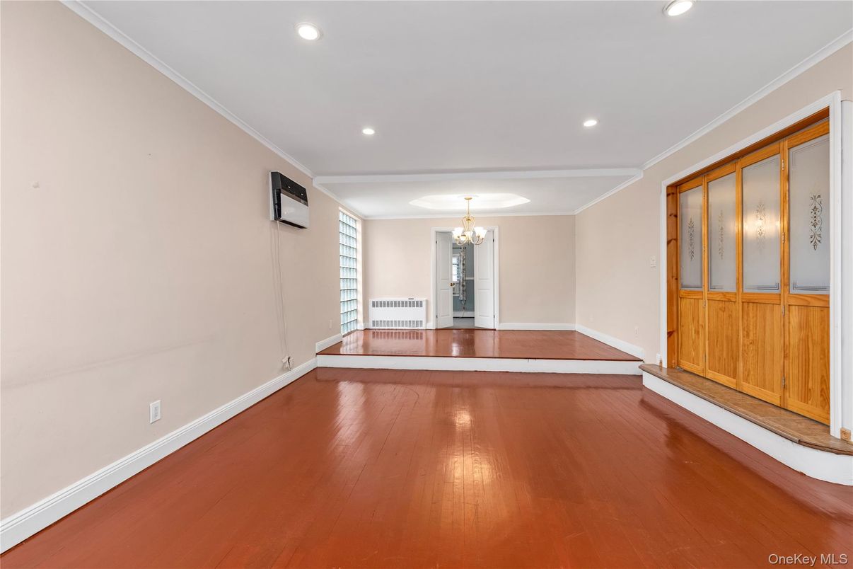 Chandelier, Empty room, Interior, Recessed Lighting, Wood Texture Flooring