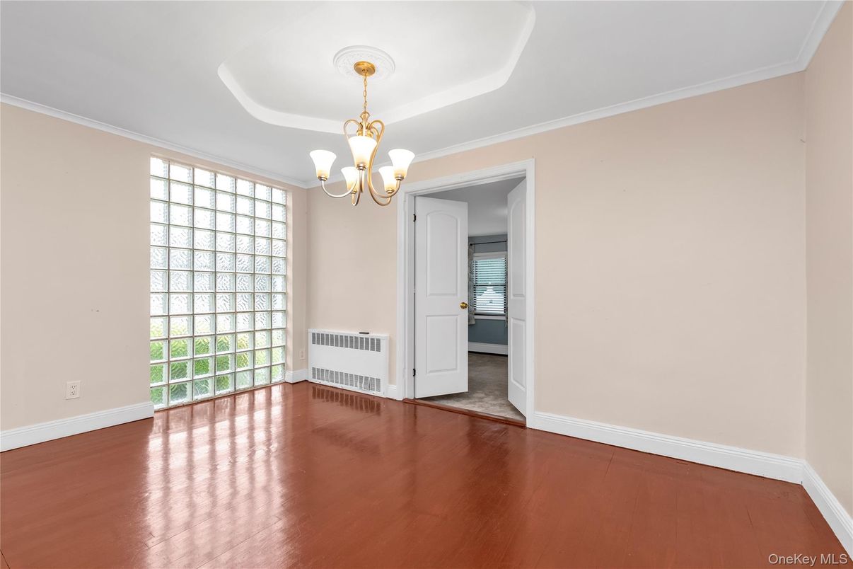 Chandelier, Empty room, Interior, Wood Texture Flooring
