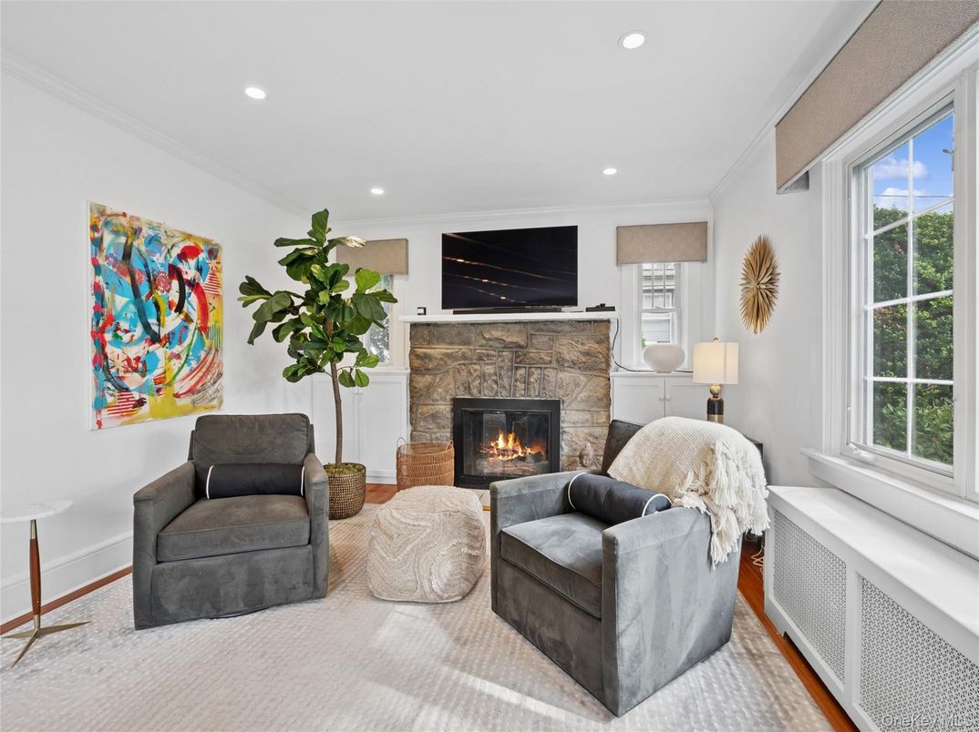 Fireplace, Interior, Living room, Recessed Lighting