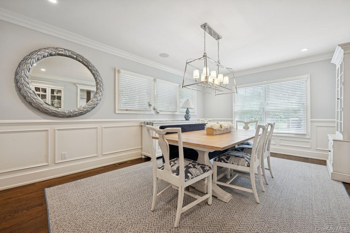 Chandelier, Dining room, Interior, Pendant Lights, Recessed Lighting, Wood Texture Flooring