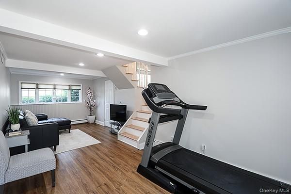 Fitness Equipment, Interior, Recessed Lighting, Wood Texture Flooring